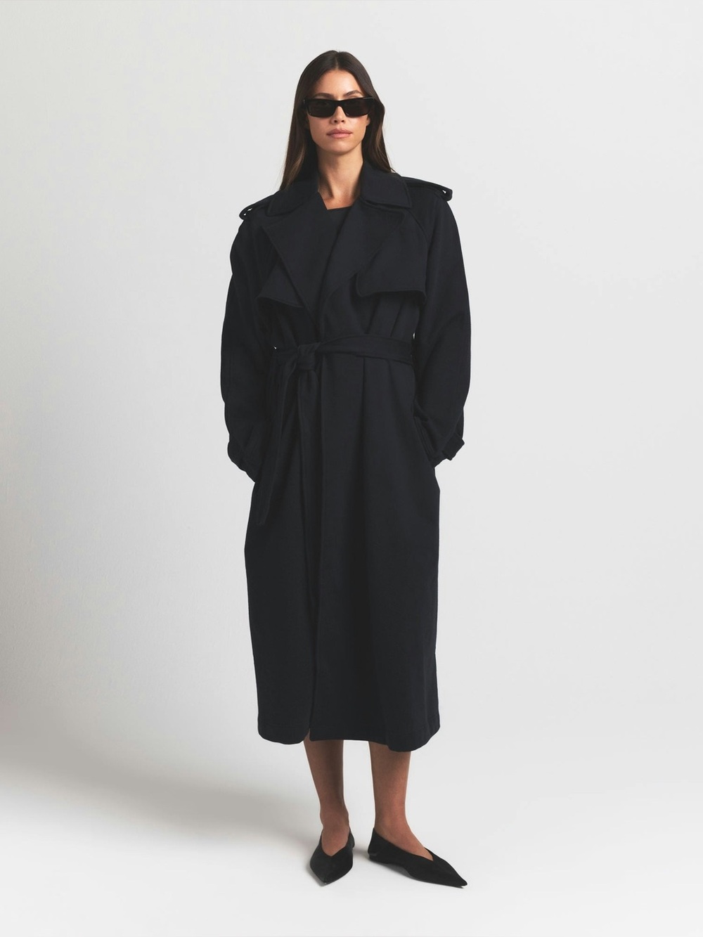 SKIMS NWT Boyfriend Fleece Oversized Trench Coat Onyx - Picture 1 of 3